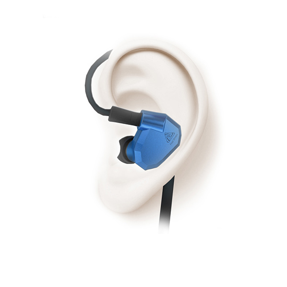 Sluchátka do uší s nakloněnými špunty. Ergonomie KZ ZS5.
